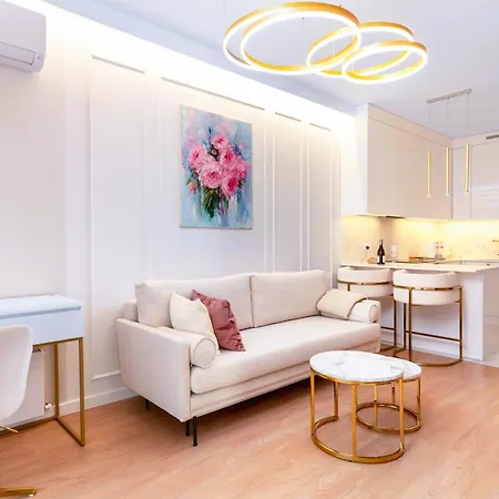 Luxury 24h With Netflix, Primetv, Ev Parking And 1gbps Wifi Apartment Wroclaw