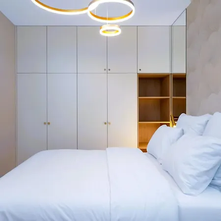 Lejlighed Luxury Riverside With Netflix, Primetv, Ev Parking And 1gbps Wifi