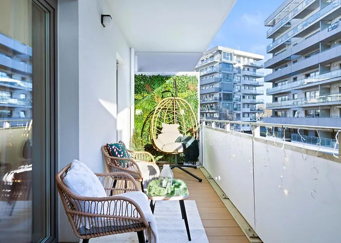 Luxury Riverside Apartment With Netflix, Primetv, Ev Parking And 1Gbps Wifi Апартаменты Вроцлав